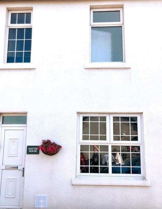 Sunny Seaside Beach House Lytham Centre Sleeps 8 리탬 세인트 앤스 외부 사진
