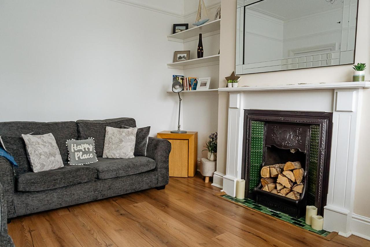 Sunny Seaside Beach House Lytham Centre Sleeps 8 리탬 세인트 앤스 외부 사진