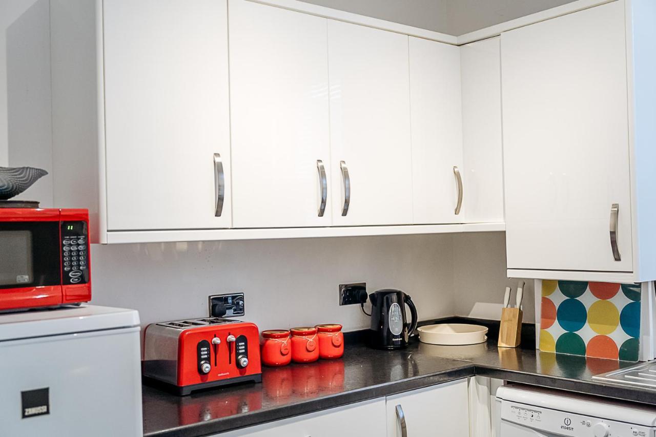 Sunny Seaside Beach House Lytham Centre Sleeps 8 리탬 세인트 앤스 외부 사진